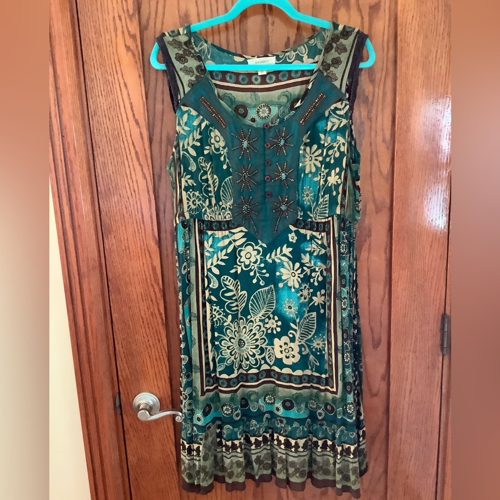 Dressbarn Green and Cream Scoop Neck Midi Sundress